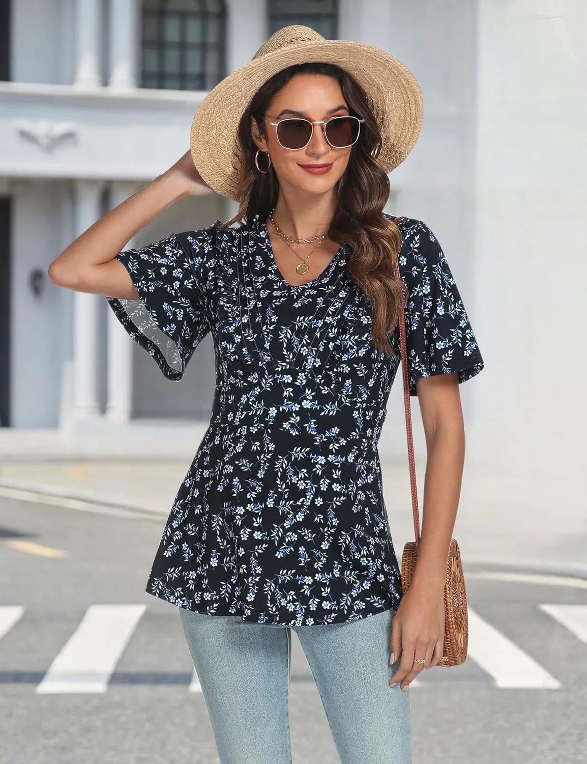 AIMCOO Womens Tunic Tops Short Sleeve Summer Tops Dressy Casual Blouses 2025 V Neck Floral Ruffle Hem Top Shirts