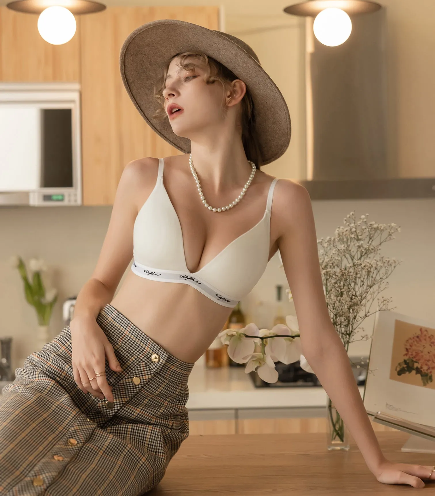 MODISH - Deep V Beauty Plunge Wireless Cotton Comfy Bra Set White
