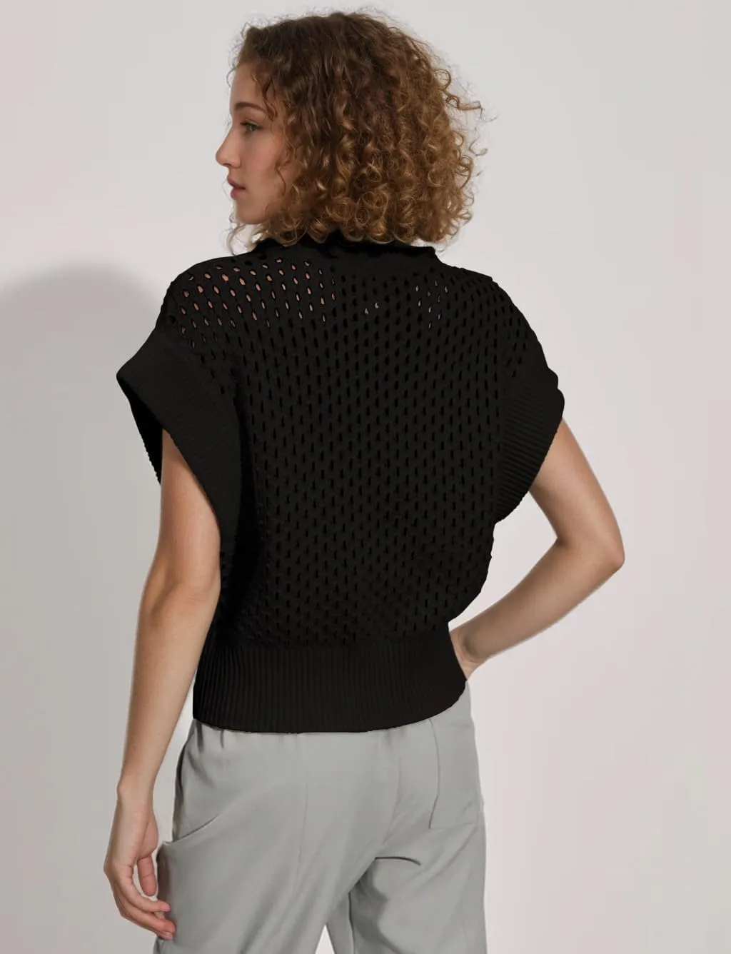 Oversized Hollow Knit Sweater Vest for Women Casual Half-Zip Cap Sleeve Crochet Knit Tank Tops