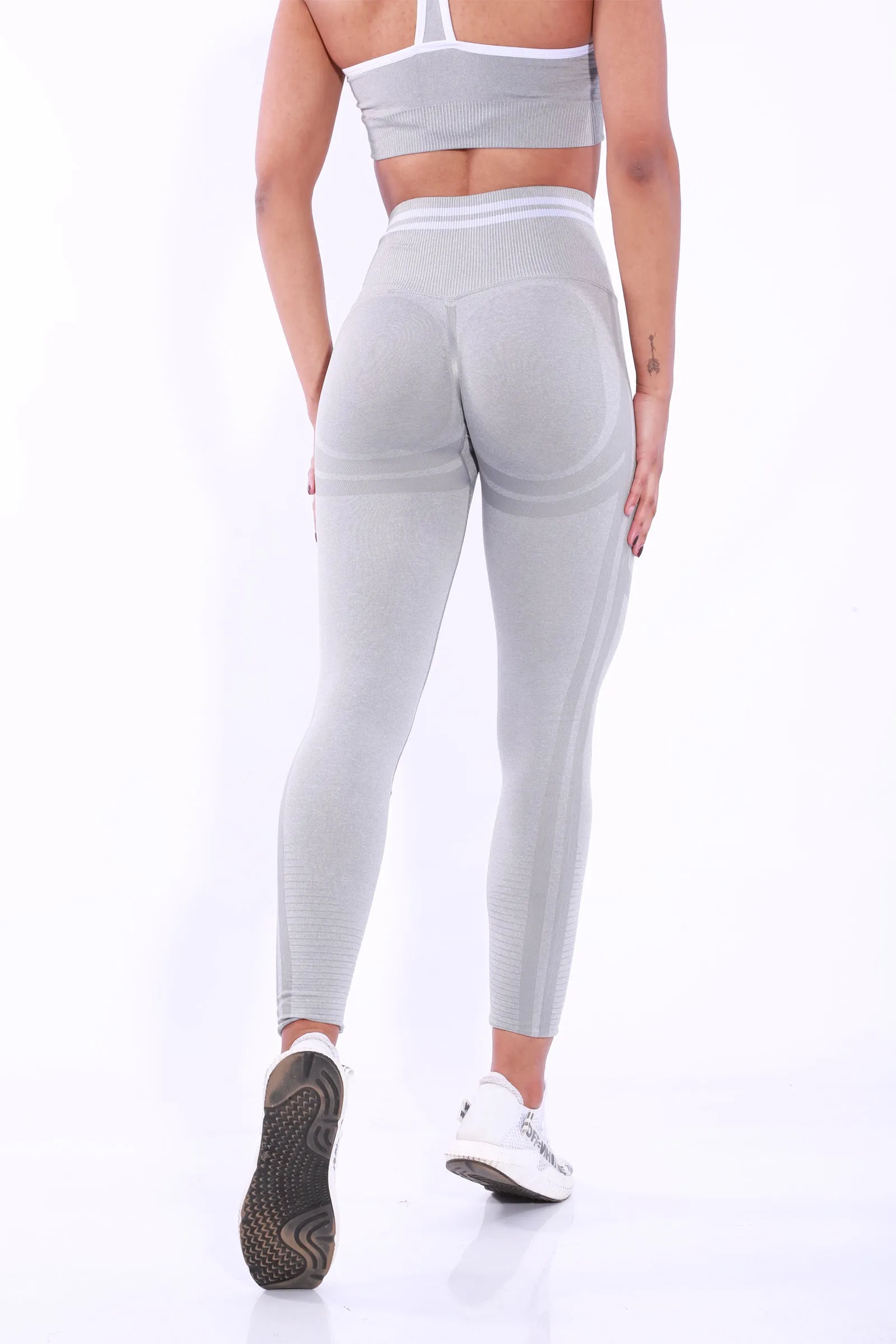 Shapewear Gymbunny Seamless Scrunch leggings -Grey